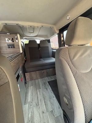 2016 Peugeot Expert Tepee — photo 7 of 10