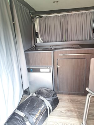 2006 Vauxhall Vivaro Campervan — photo 4 of 8