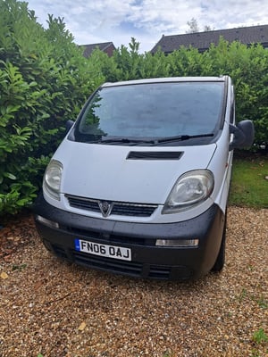 2006 Vauxhall Vivaro Campervan — photo 2 of 8