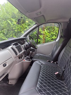 2006 Vauxhall Vivaro Campervan — photo 6 of 8
