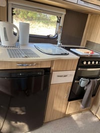 2017 Coachman Vision 545 - Image 2