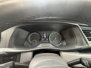 2020 Volkswagen T6.1 SWB, Highline Transporter T28 Highline Tdi — photo 7 of 30