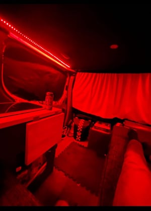 2004 Vauxhall Vivaro Custom 1.9 — photo 9 of 10