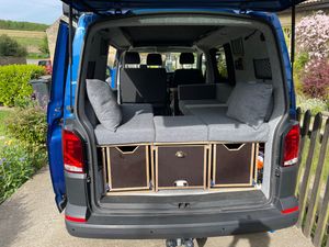 2022 VW Transporter T6.1 — photo 13 of 21