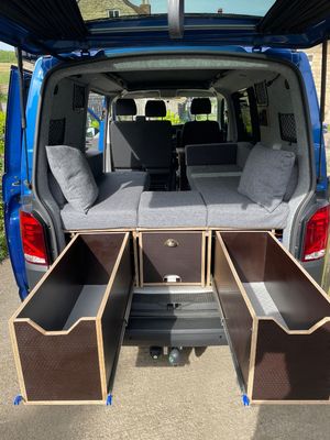 2022 VW Transporter T6.1 — photo 14 of 21