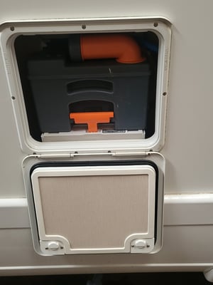 2017 Auto-Trail Tracker FB — photo 6 of 10