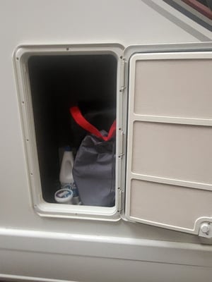 2017 Auto-Trail Tracker FB — photo 9 of 10