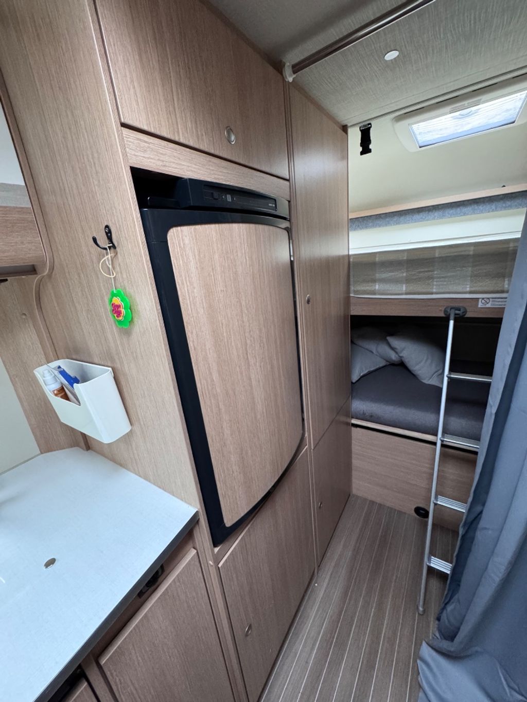 2014 Sunlight A68 - Image 7