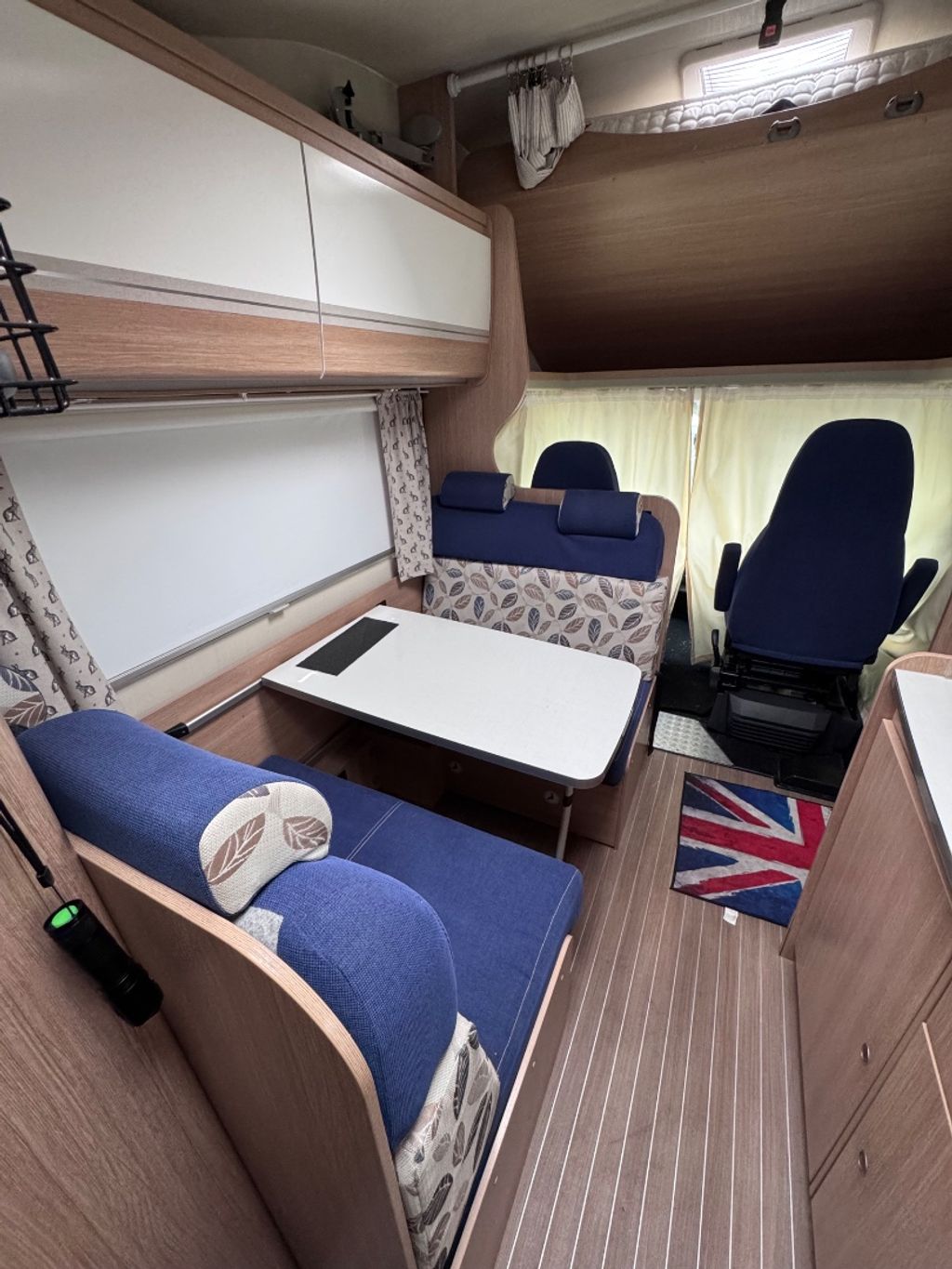 2014 Sunlight A68 - Image 9