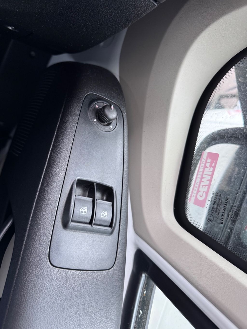 2014 Sunlight A68 - Image 15