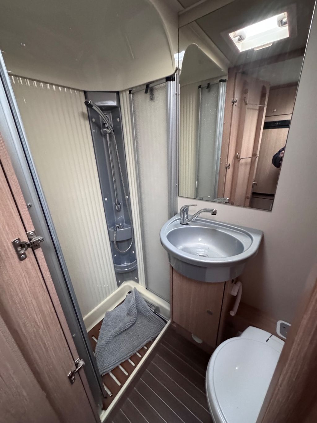 2014 Sunlight A68 - Image 16