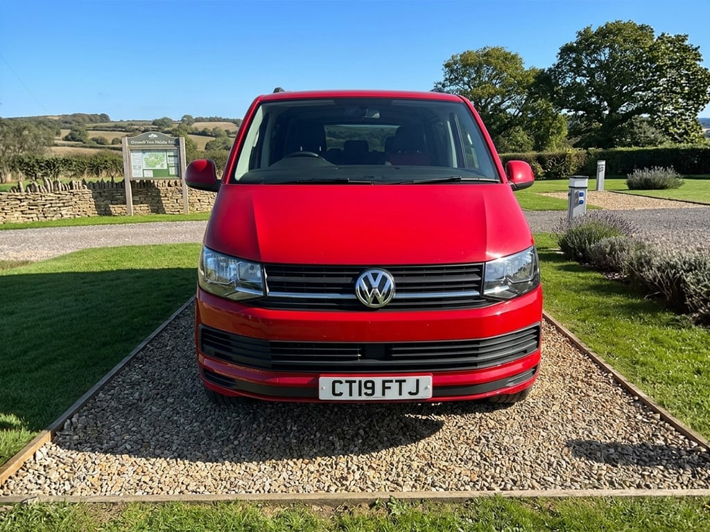 2019 Volkswagen Transporter T32 - Image 1