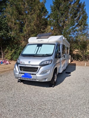 2017 Elddis Majestic 185 — photo 3 of 13