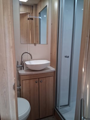 2017 Elddis Majestic 185 — photo 6 of 13