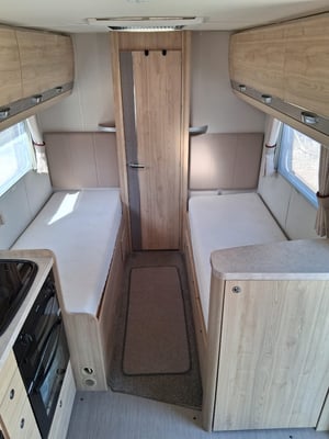2017 Elddis Majestic 185 — photo 8 of 13