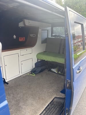 2006 Volkswagen T5 Campervan — photo 2 of 10