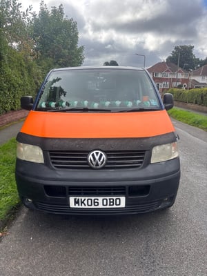 2006 Volkswagen T5 Campervan — photo 9 of 10