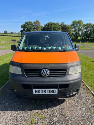 2006 Volkswagen T5 Campervan — photo 1 of 10