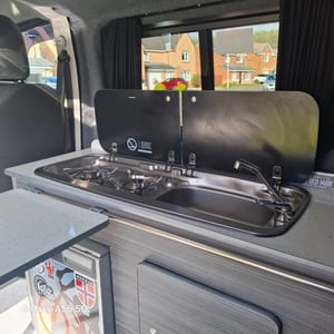 2017 Vauxhall Vivaro Sportive BiTurbo — photo 16 of 37
