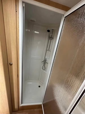 2008 Coachman Amara — photo 12 of 13