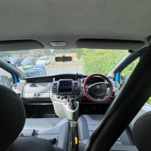 2010 Vauxhall Vivaro — photo 8 of 22