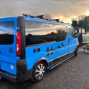 2010 Vauxhall Vivaro — photo 13 of 22