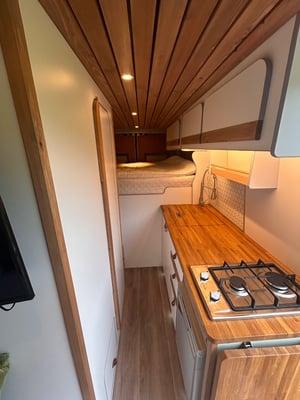 2018 Volkswagen Crafter Conversion — photo 8 of 35