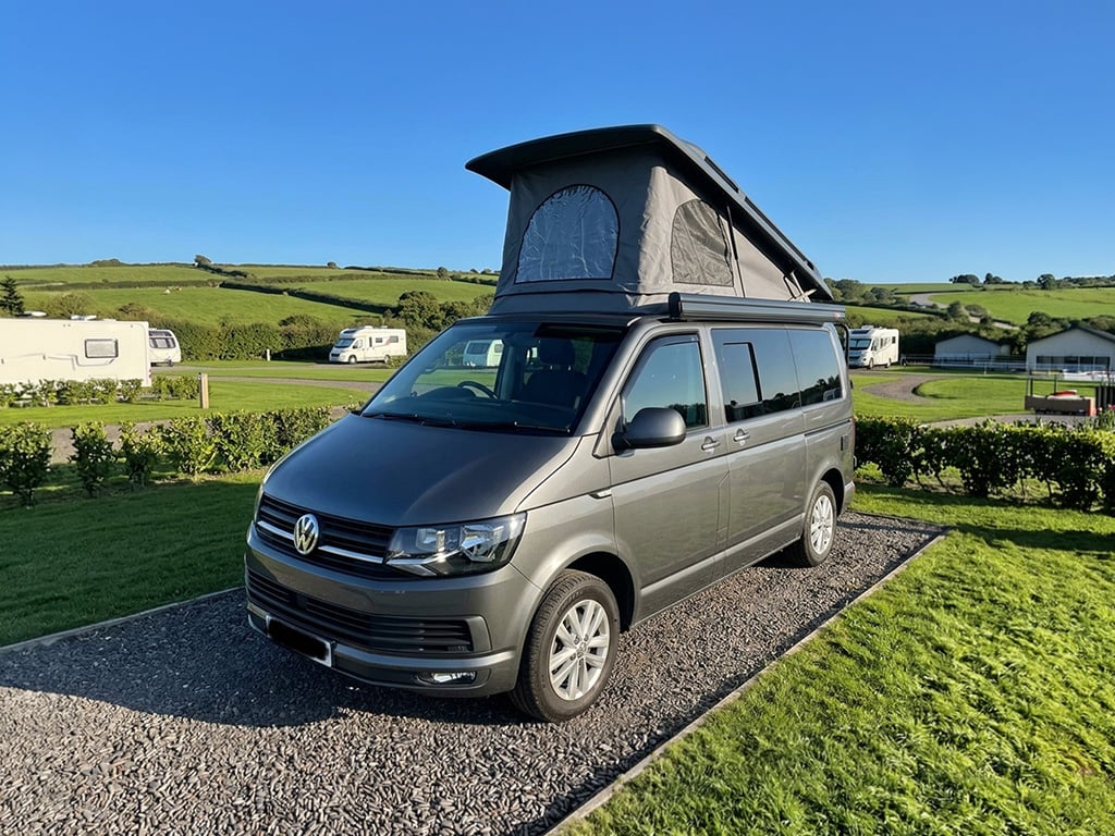 2019 Volkswagen Transporter  T30 High-Line Auto  - Image 1