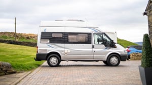2005 Auto-Sleepers Duetto — photo 8 of 46