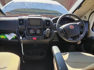 2020 Auto-Trail V Line 635SE — photo 12 of 23