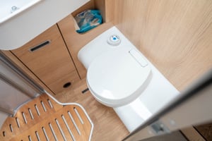 2021 Hymer B-Class ModernComfort I WhiteLine BMCI 600 — photo 24 of 47