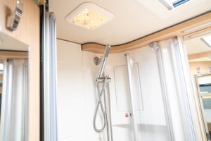 2021 Hymer B-Class ModernComfort I WhiteLine BMCI 600 — photo 25 of 47