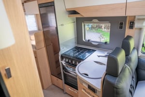 2021 Hymer B-Class ModernComfort I WhiteLine BMCI 600 — photo 23 of 47