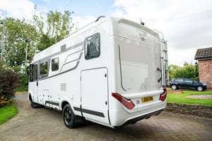 2021 Hymer B-Class ModernComfort I WhiteLine BMCI 600 — photo 2 of 47
