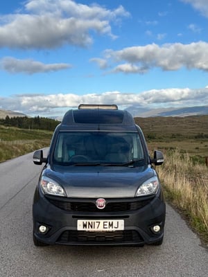 2017 Fiat Doblo — photo 2 of 44