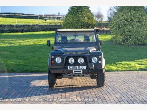1985 Land Rover 110 Defender Light 4×4 Utility — photo 9 of 18