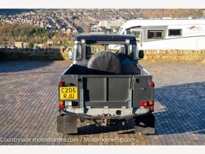 1985 Land Rover 110 Defender Light 4×4 Utility — photo 17 of 18