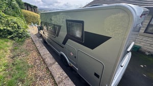 2025 Adria Compact Supreme DL — photo 8 of 32