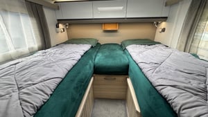2025 Adria Compact Supreme DL — photo 19 of 32