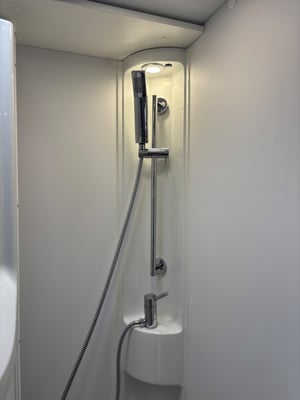 2025 Adria Compact Supreme DL — photo 21 of 32