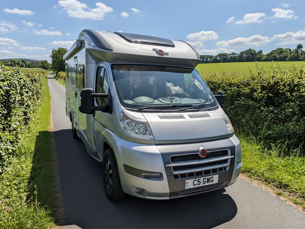 2013 Burstner Ixeo Plus IT 875 - Image 1