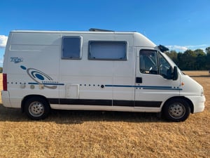 2005 Adria Twin Campervan — photo 6 of 35