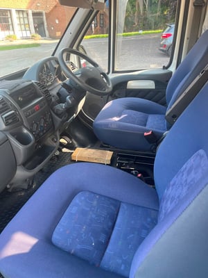 2005 Adria Twin Campervan — photo 8 of 35