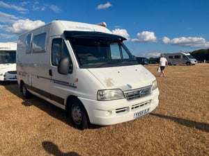 2005 Adria Twin Campervan — photo 15 of 35