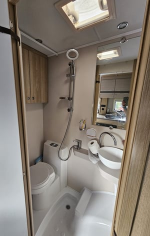 2019 Elddis Autoquest 194 — photo 13 of 28
