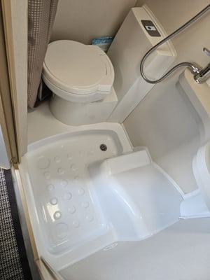 2019 Elddis Autoquest 194 — photo 20 of 28