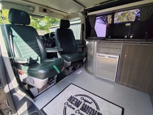 2012 Volkswagen T5.1 Campervan — photo 32 of 36