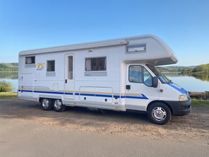 2004 Burstner Argos