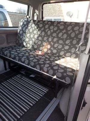2000 Mazda Bongo Friendee 2.0 — photo 9 of 12