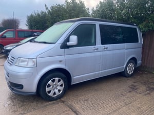 2010 Volkswagen Caravelle — photo 12 of 19